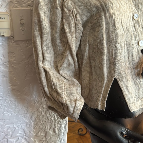 Elegant Cream Button-Up Women's Top - Picture 10 of 16